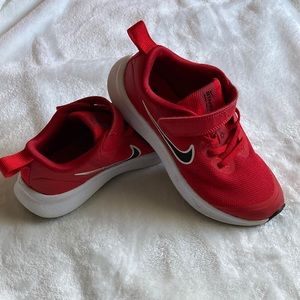 Nike Star Runner boys size 13C